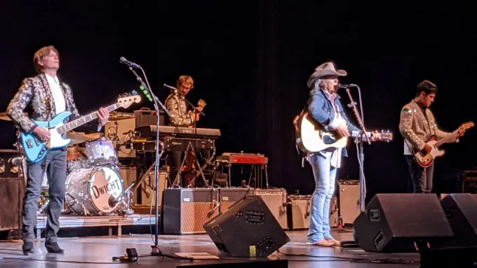 Dwight Yoakam tickets